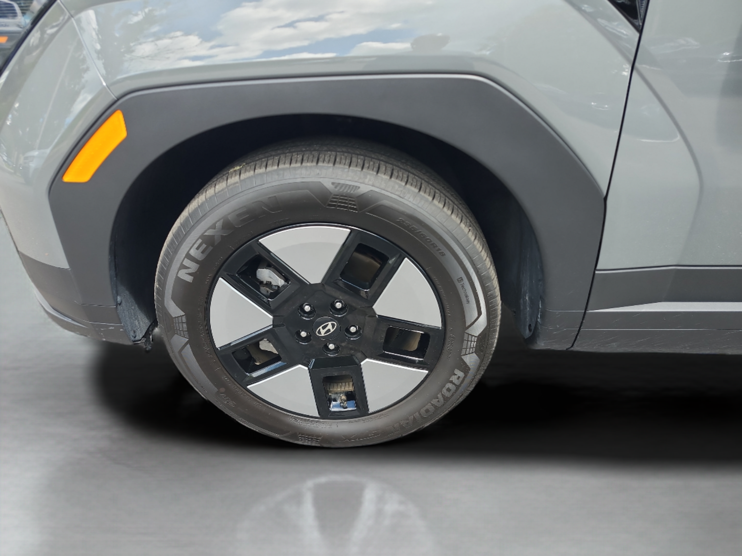Certified 2026 Hyundai Santa Fe SE FWD image 28