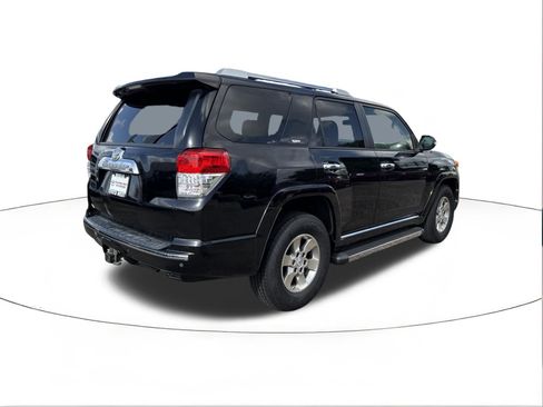 Used 2012 Toyota 4Runner SR5 RWD image 3