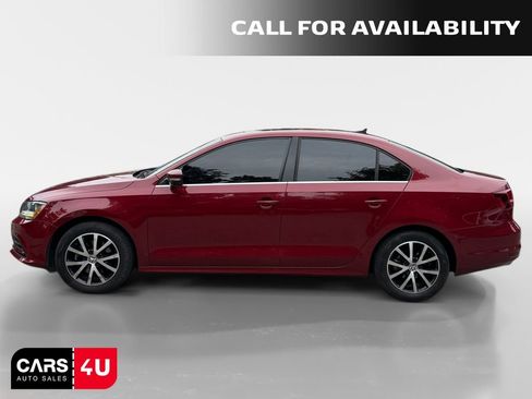 Used 2017 Volkswagen Jetta SE FWD image 4