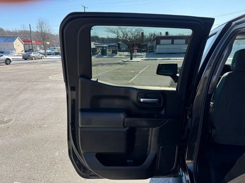 Used 2019 Chevrolet Silverado 1500 Custom Trail Boss image 16