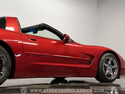 Used 1998 Chevrolet Corvette Coupe image 28
