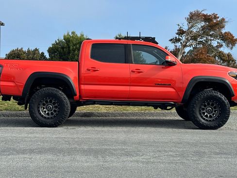 Used 2023 Toyota Tacoma TRD Pro AWD/4WD image 6