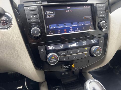 Used 2019 Nissan Rogue Sport SL w/ Premium Package image 61