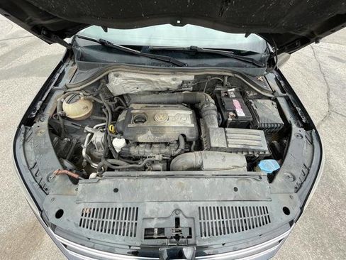 Used 2016 Volkswagen Tiguan S image 44
