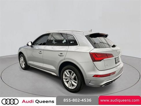 Certified 2022 Audi Q5 2.0T Premium w/ Convenience Package image 3