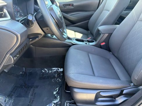 Used 2024 Toyota Corolla LE FWD image 28
