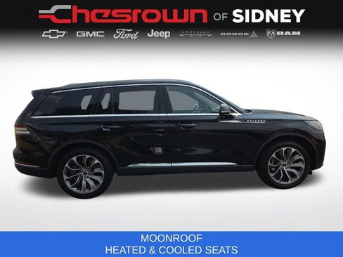 Used 2025 Lincoln Aviator Reserve AWD/4WD image 4