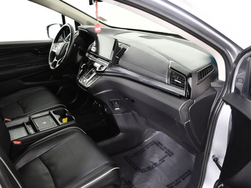 Certified 2025 Honda Odyssey Elite image 34