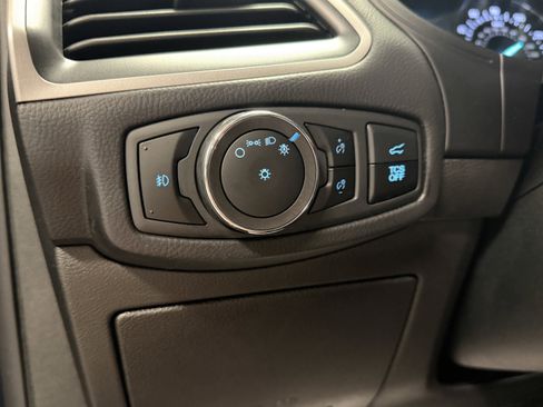 Used 2023 Ford Edge SEL w/ Convenience Package image 15