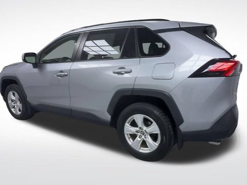 Used 2019 Toyota RAV4 XLE w/ Convenience Package AWD/4WD image 6