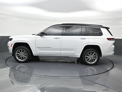 Used 2025 Jeep Grand Cherokee L Summit AWD/4WD image 2