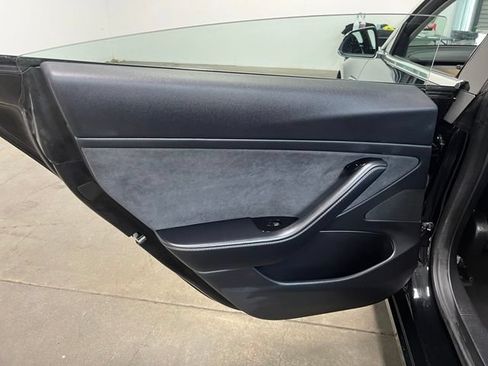Used 2018 Tesla Model 3 Long Range AWD/4WD image 19