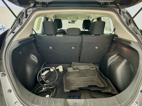 Used 2023 Nissan Leaf S image 29