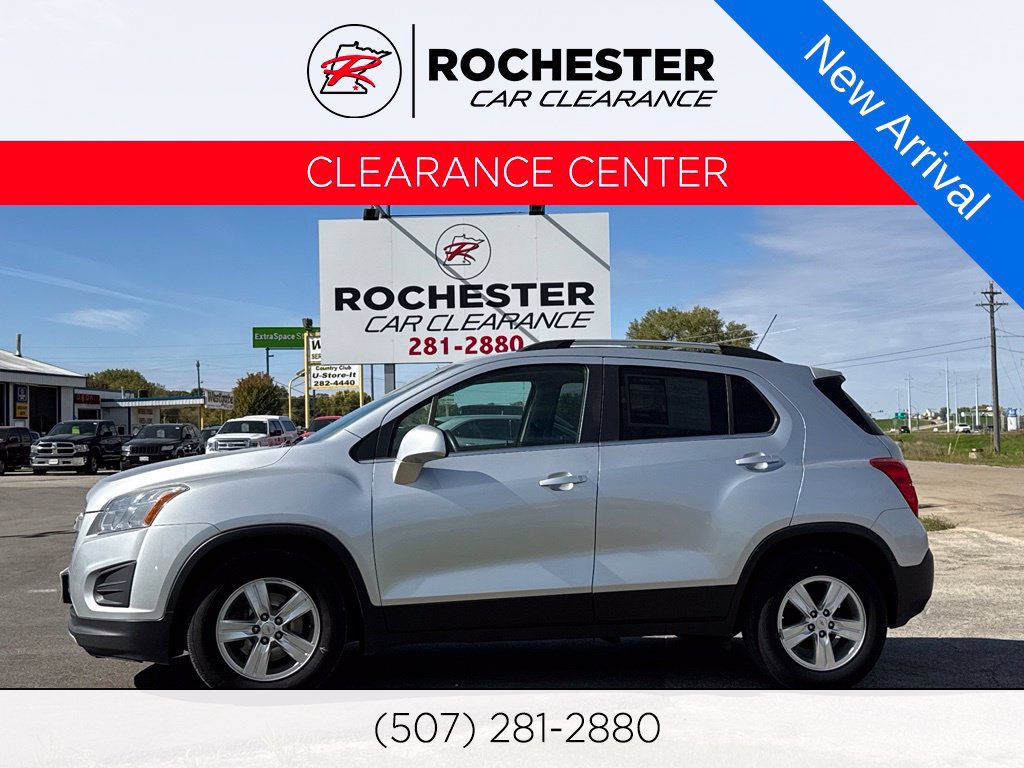 Used 2015 Chevrolet Trax LT w/ LT Sun and Sound Package FWD image 1