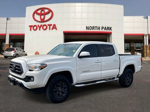 Certified 2023 Toyota Tacoma SR5 image 1