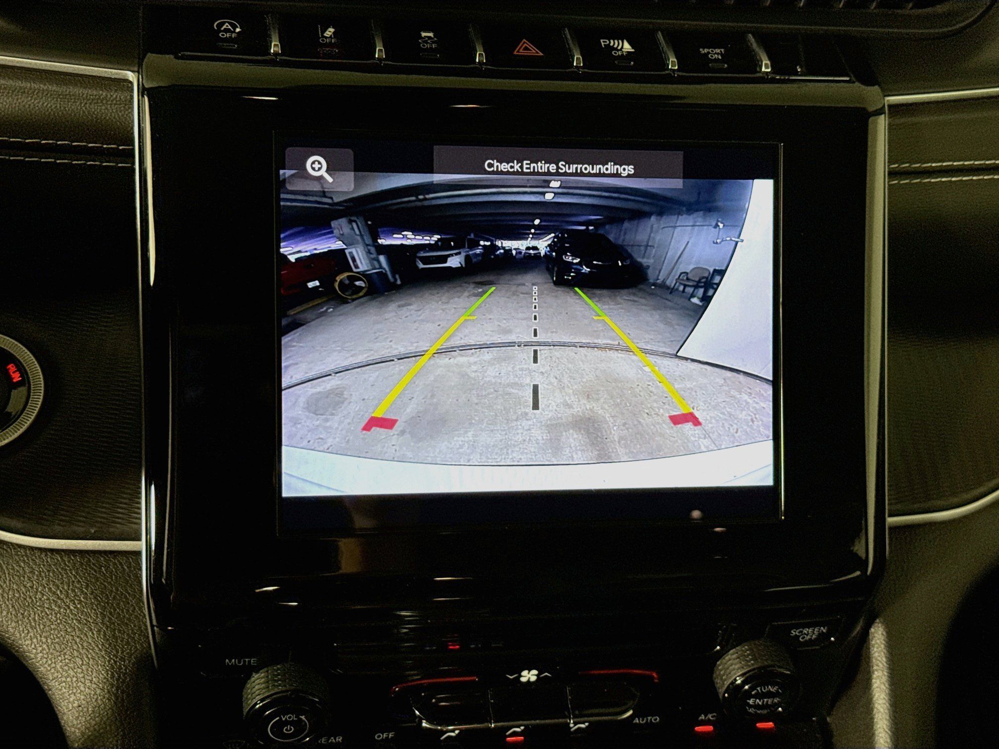 Used 2023 Jeep Grand Cherokee L Laredo AWD/4WD image 14