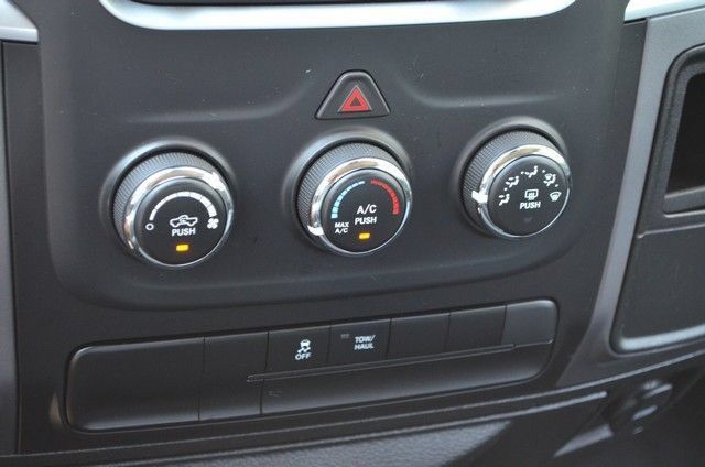 Used 2024 RAM 1500 Classic SLT AWD/4WD image 28