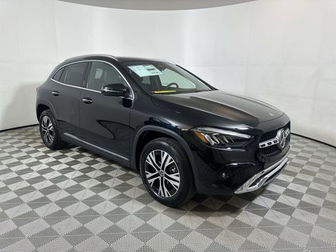 New 2025 Mercedes-Benz GLA 250 4MATIC image 2