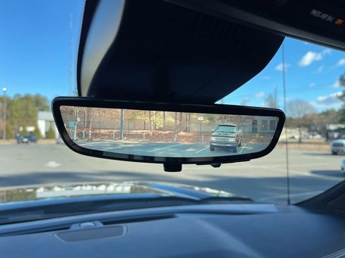 Used 2025 GMC Sierra 1500 Denali Ultimate image 10