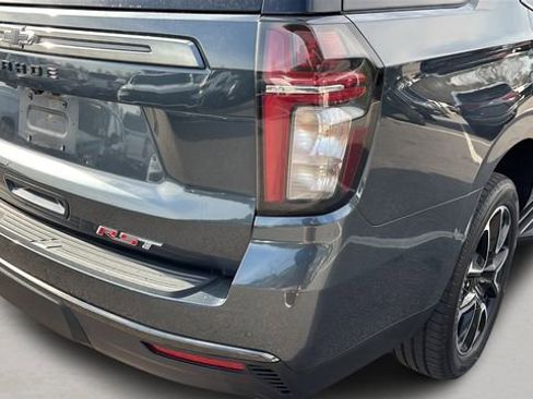 Used 2021 Chevrolet Tahoe RST w/ Luxury Package image 36