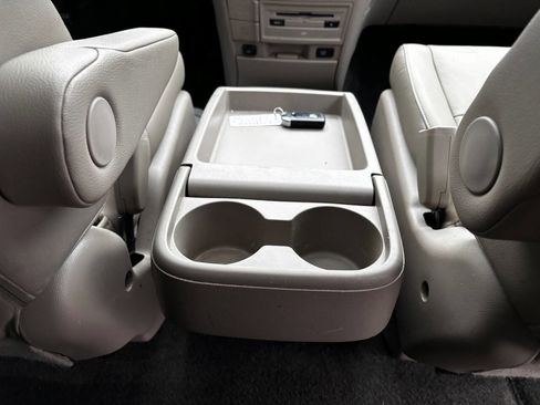 Used 2014 Honda Odyssey Touring image 23