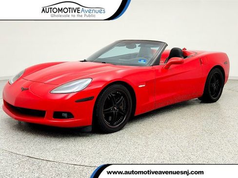 Used 2005 Chevrolet Corvette Convertible w/ Preferred Equipment Group RWD image 1