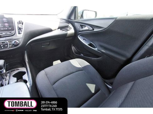 Used 2024 Chevrolet Malibu LT FWD image 11