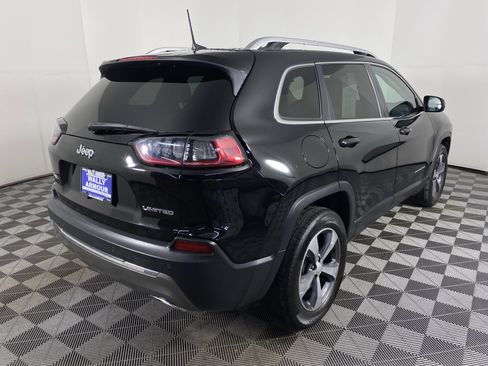 Used 2019 Jeep Cherokee Limited image 9