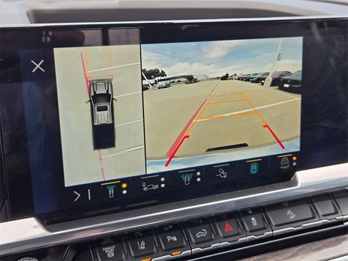 Used 2025 Chevrolet Silverado 2500 LTZ w/ LTZ Convenience Package image 33