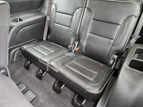 Used 2023 GMC Acadia Denali FWD image 19