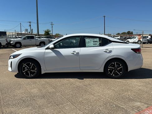 New 2025 Nissan Sentra SV image 5