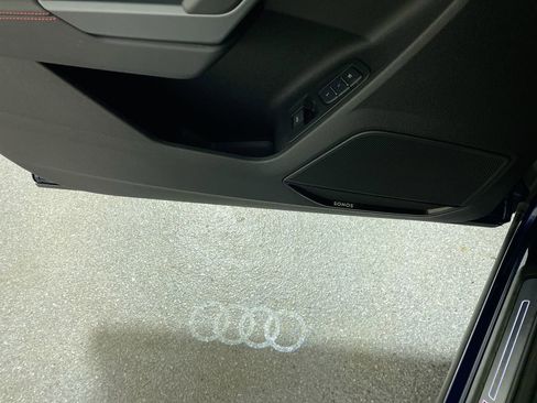 Certified 2025 Audi Q3 2.0T Premium Plus w/ Premium Plus Package image 12