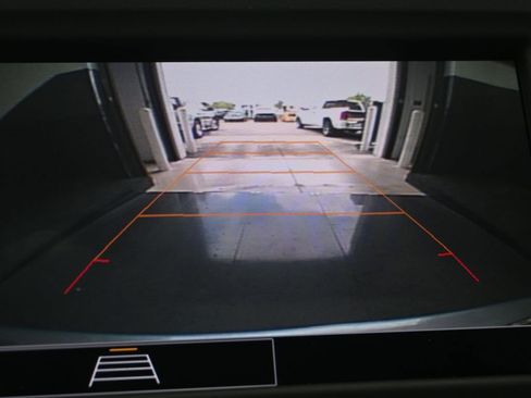 Used 2024 Chevrolet Equinox LT image 11