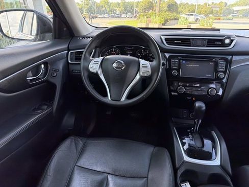 Used 2015 Nissan Rogue SL w/ SL Premium Package AWD/4WD image 25