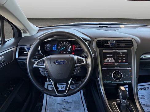 Used 2013 Ford Fusion Titanium w/ Titanium Driver Assist Pkg AWD/4WD image 27
