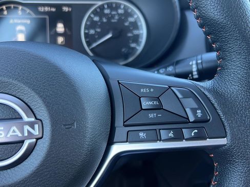 New 2025 Nissan Versa SR w/ Trunk Package image 17