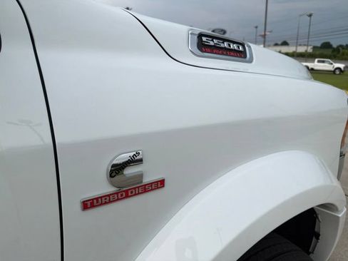 Used 2024 RAM 5500 Laramie AWD/4WD image 11