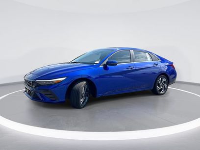 Certified 2025 Hyundai Elantra Limited