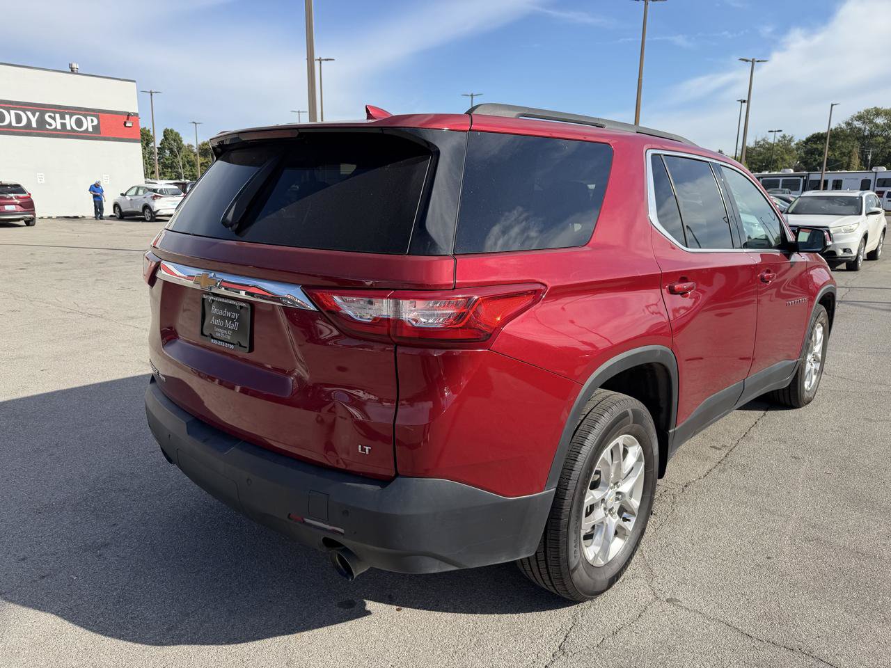 Used 2020 Chevrolet Traverse LT AWD/4WD image 3