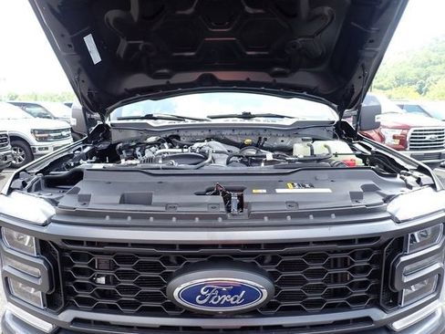 Certified 2023 Ford F250 Lariat w/ Sport Appearance Package AWD/4WD image 17