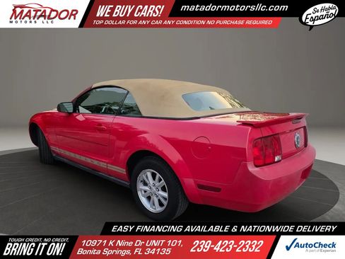 Used 2008 Ford Mustang Deluxe Convertible RWD image 6