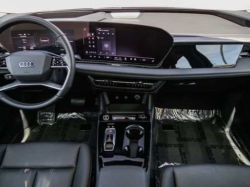 Used 2025 Audi A6 e-tron Premium Plus w/ Premium Plus image 14