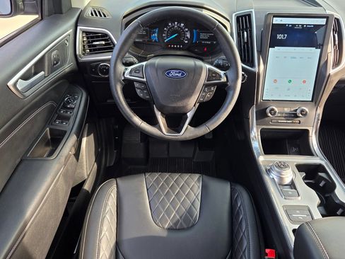 Used 2024 Ford Edge Titanium AWD/4WD image 7