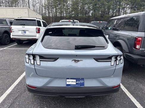 Used 2025 Ford Mustang Mach-E Select w/ Comfort Package Lite image 16