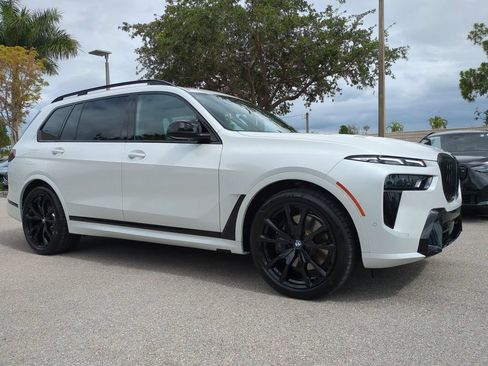 Used 2026 BMW X7 M60i AWD/4WD image 2