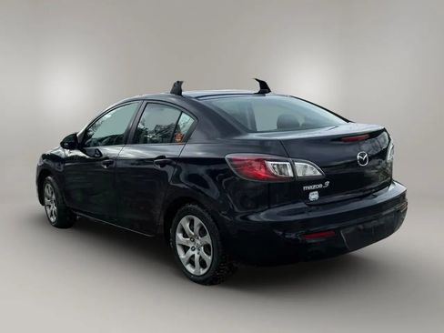 Used 2012 MAZDA MAZDA3 i Sport image 3