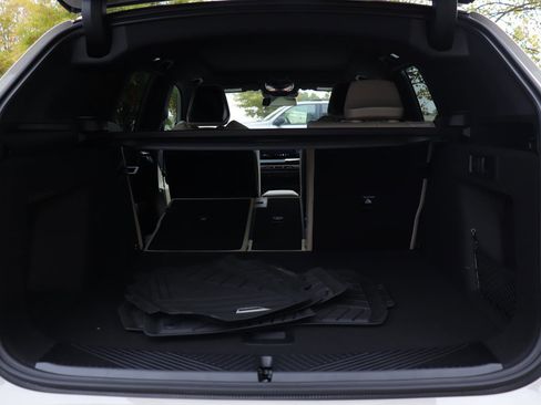 Used 2025 BMW X3 xDrive30i w/ Convenience Package image 15