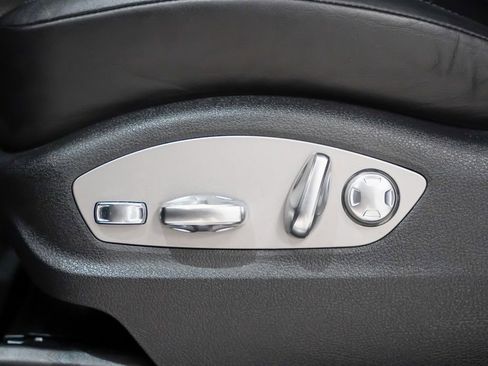 Used 2024 Porsche Macan S image 24