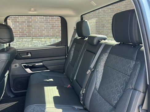 Used 2022 Toyota Tundra Limited AWD/4WD image 23