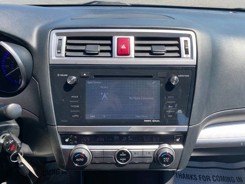 Used 2017 Subaru Legacy 2.5i Premium image 15